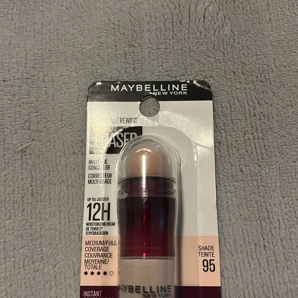 NWT Maybelline Age Rewind Concealer 95